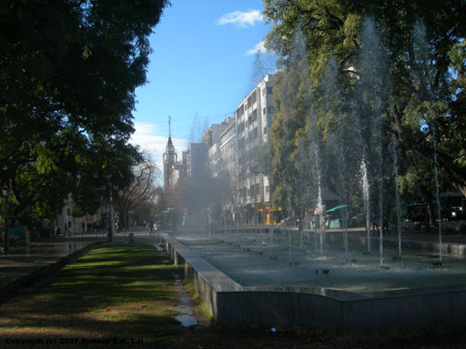 Plaza Independencia/Peatonal Sarmiento
