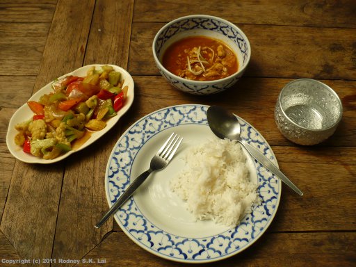 Chiang Mai Curry with Chicken (Gaeng Hanglay Gai) and Sweet and Sour Vegetables (Phad Prio Wan Phak)